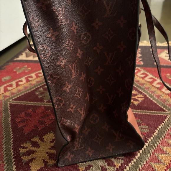 LVesque Monogram Tote - Picture 5 of 7